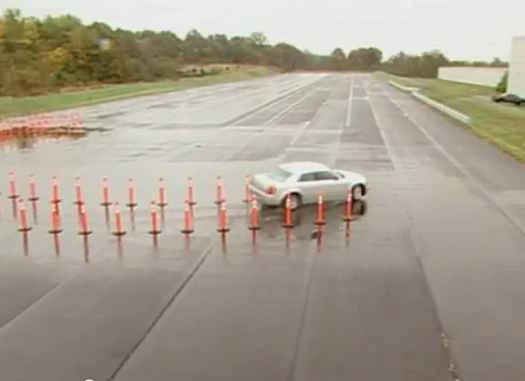 運転における革新：アンチロックブレーキ