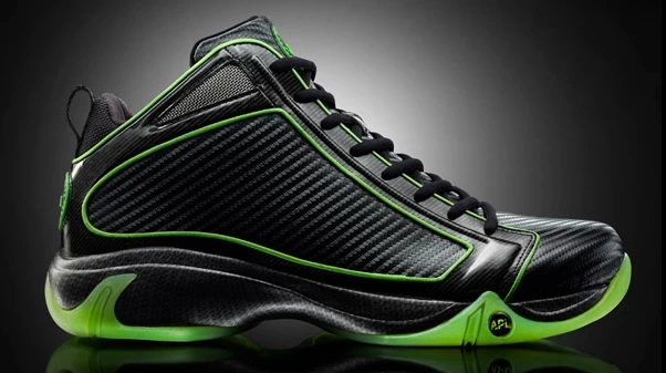 NBA、不公平なアップを許すとしてスプリングローデッドスニーカーを禁止