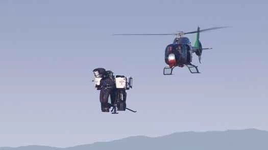 追跡ヘリコプターとジェットパック