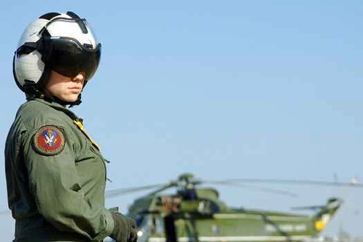 参考までに: 女性兵士が殺されると、男性は本当に崩壊するのでしょうか?