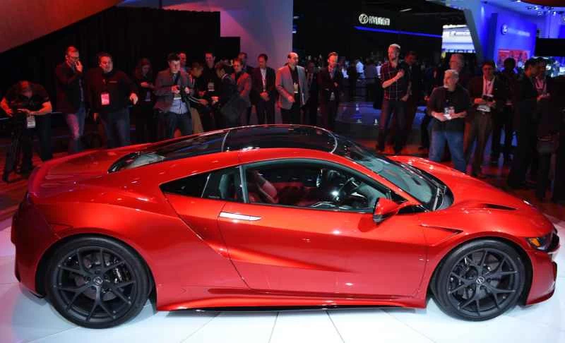 アキュラNSXのサイドビュー