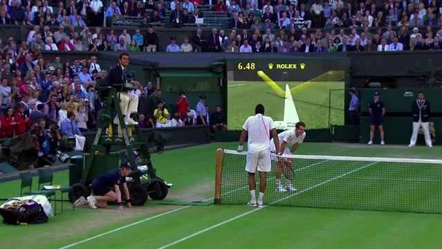 テニスのボールコーラー「ホークアイ」の精度はどのくらいですか?