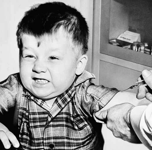 驚異の縮小ショット：痛みのない針の生まれ変わり