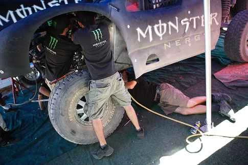 トロフィートラックレース