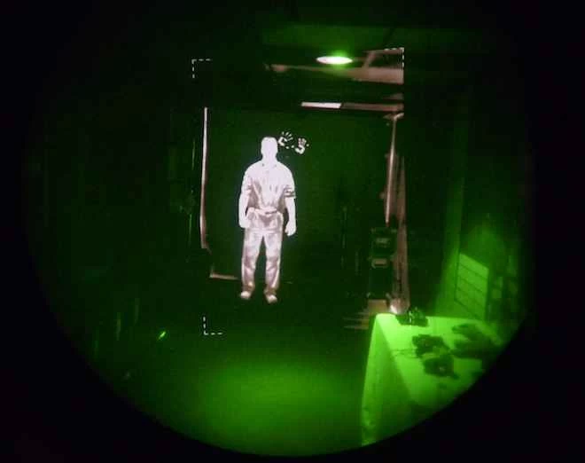 次世代暗視ゴーグル