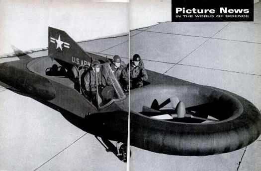 空飛ぶジープ：1958年5月