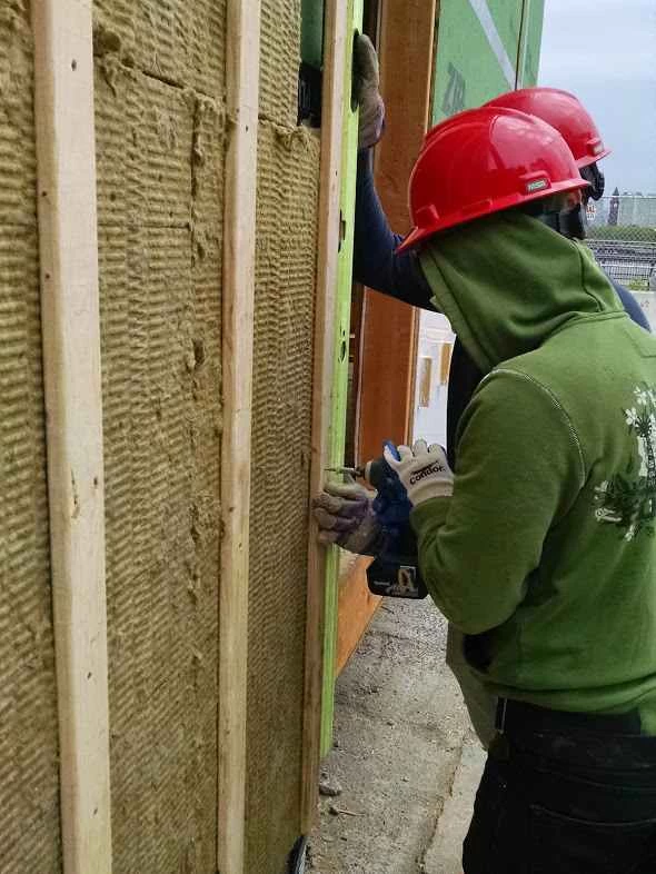 外装断熱材の設置