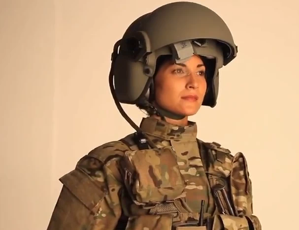 コックピットコントロールがリストタブレットとメガヘルメットで利用可能に