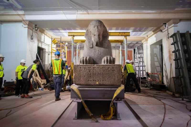 この古代スフィンクスを動かす秘密は？ホバーボード