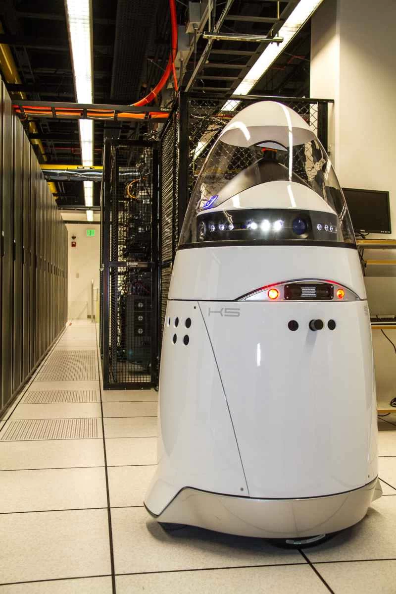 ナイトスコープK5警察ロボット