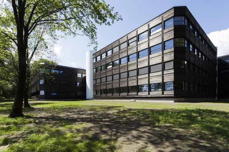 Powerhouse は、Kjørbo を利用して、既存の建物を改修し、エネルギー ポジティブ基準を満たすように支援しました。