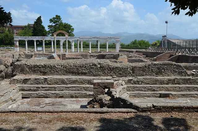 この古代のプール