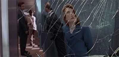 ゴースト・イン・ザ・マシーン、X-ファイル シーズン 1 エピソード 7。