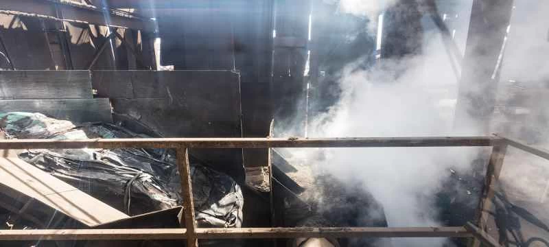 コンベアベルト粉砕機