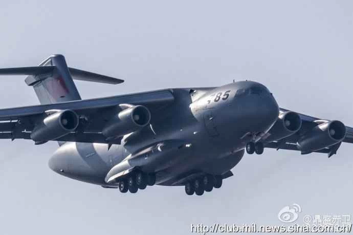 中国 Y-20輸送機 785