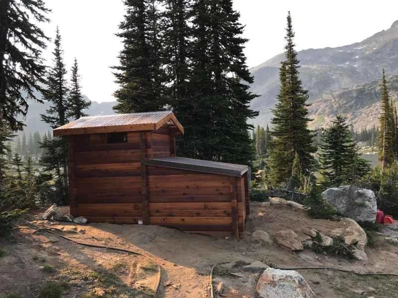 ミミズ堆肥化トイレ ヴァルハラ公園