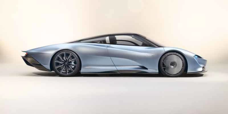 マクラーレンの240万ドルのスピードテールハイパーカーは時速250マイルに達することができる