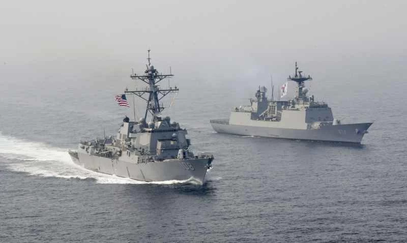 米海軍は、海上での火災を誰も望んでいないため、より安全なバッテリーを設計している。