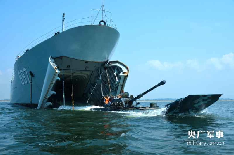 ZTD-05水陸両用高速戦車